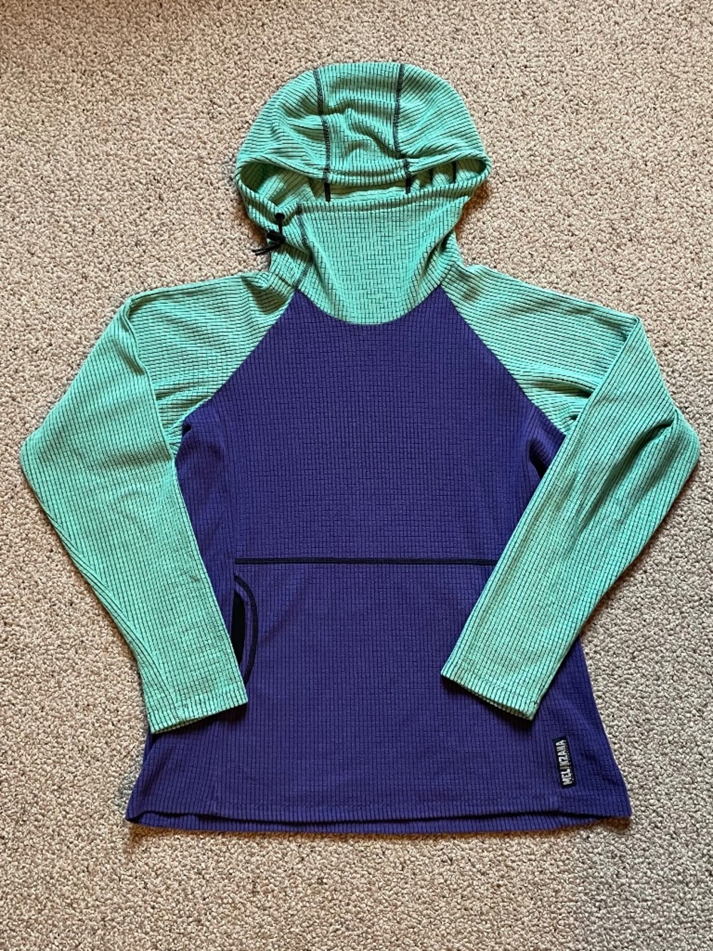Melanzana V2 Hoodie. Women’s Medium, EUC